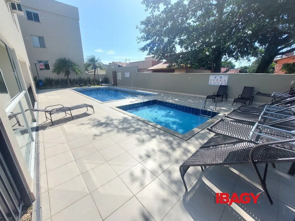 Apartamento amueblado con 2 dormitorios y 72 m² — photo 29