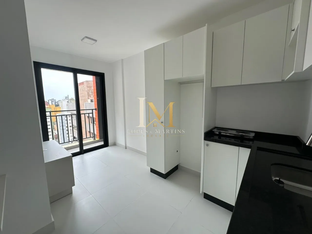 2-bedroom apartment with a washing machine in Curitiba