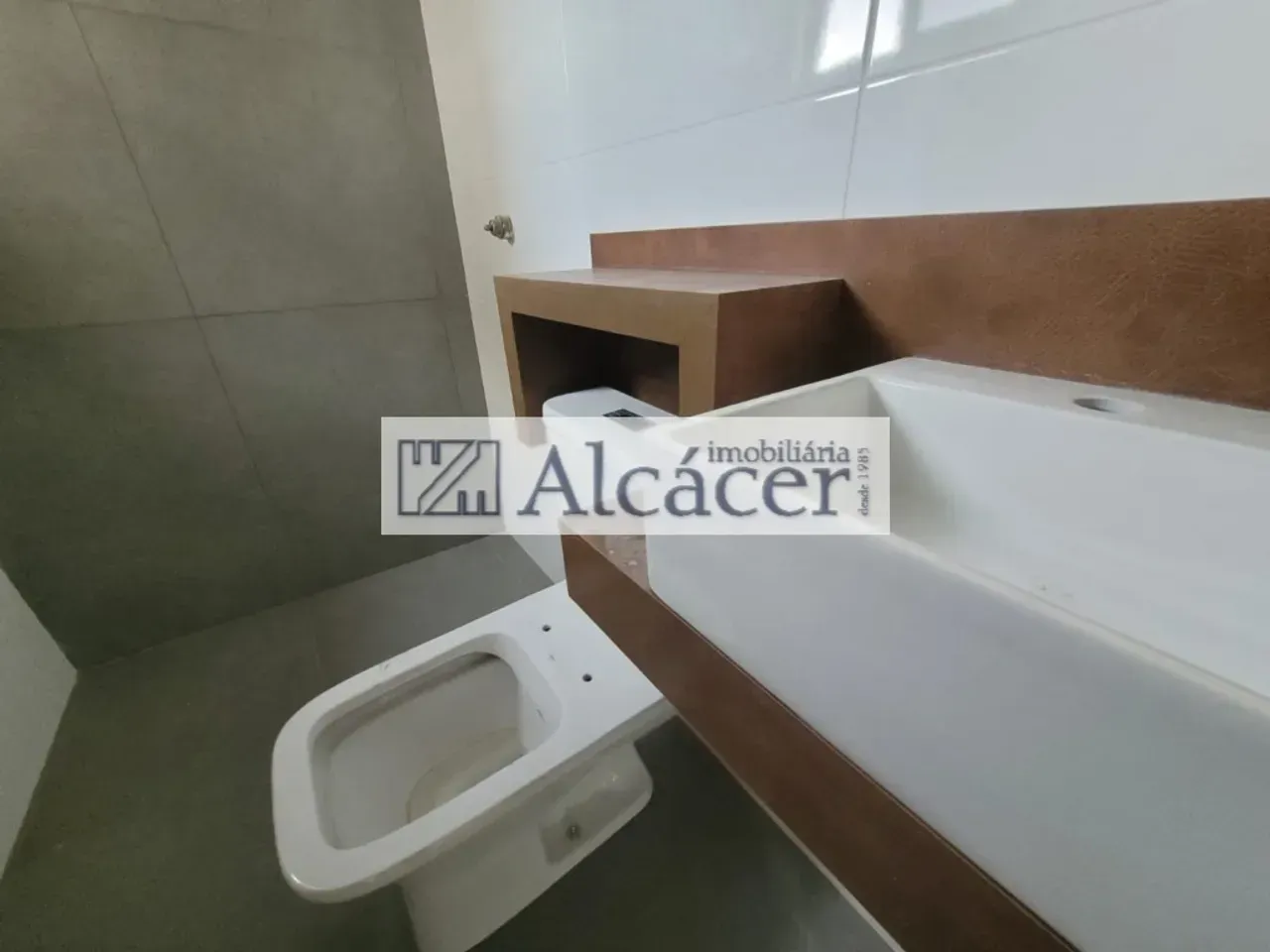 4-suite house 510 m² with laundry area and private garden — photo 10