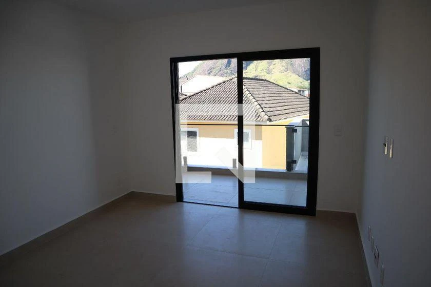 4-bedroom house with a mountain view in Rio de Janeiro — photo 6