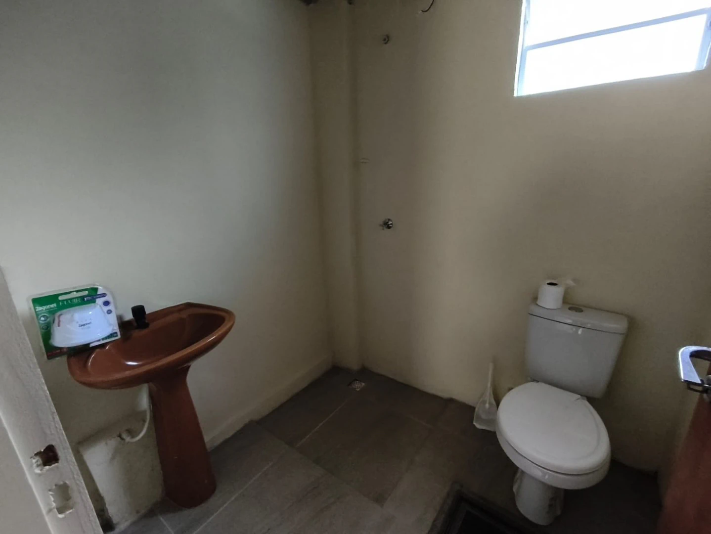 Piso de madera o laminado y 4 dormitorios: casa de 183 m² — photo 17