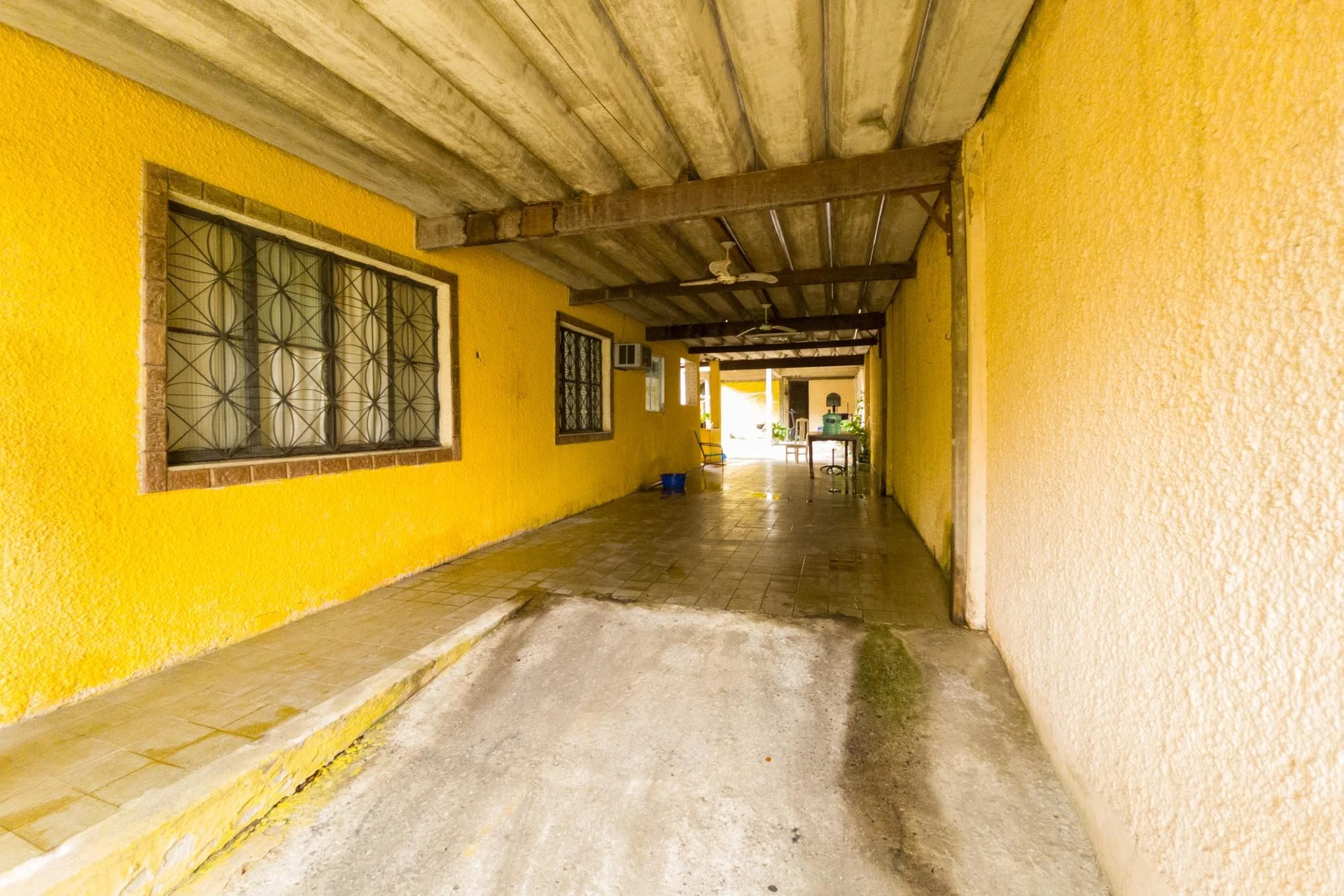 360 m² house with a home office and a garden — photo 58