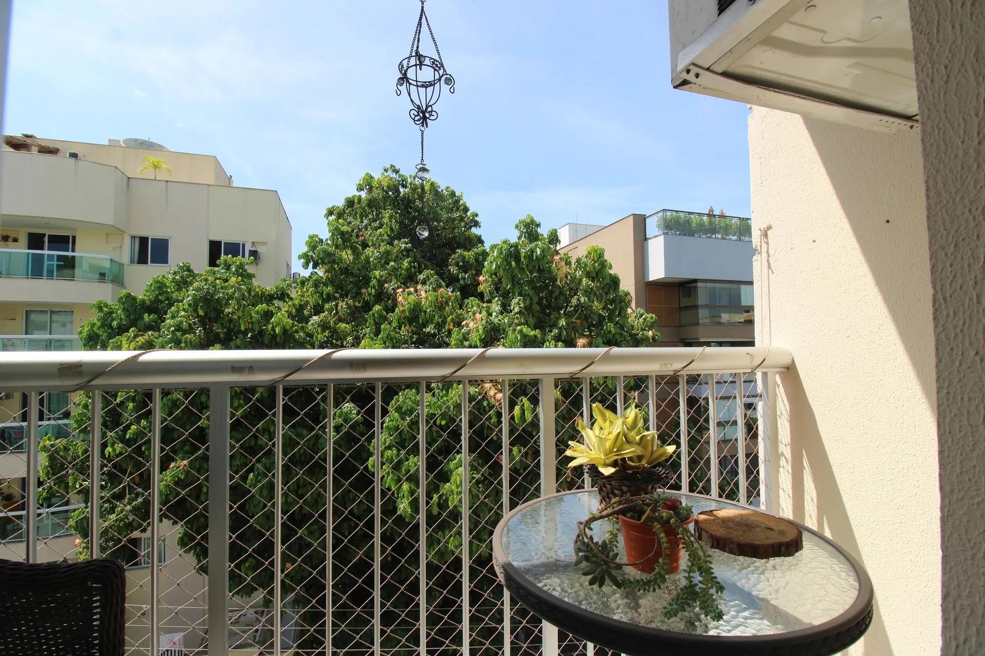 Apartamento mobiliado com 3 quartos e varanda — photo 4