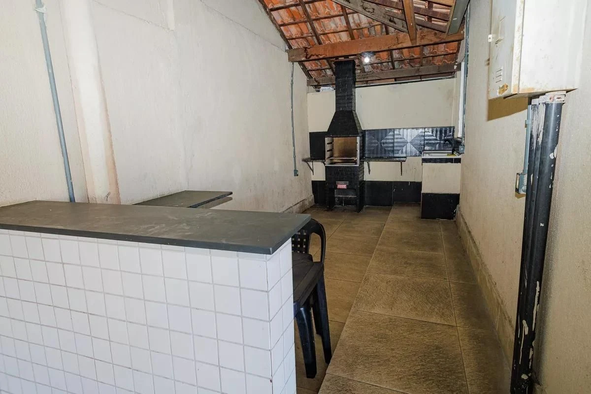 Apartment with 2 bedrooms, 1 bathroom and 1 parking spot — photo 35