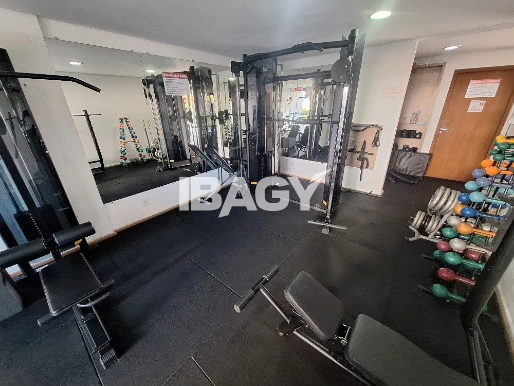 Furnished 95 m² apartment with 2 bedrooms and a desk — photo 25