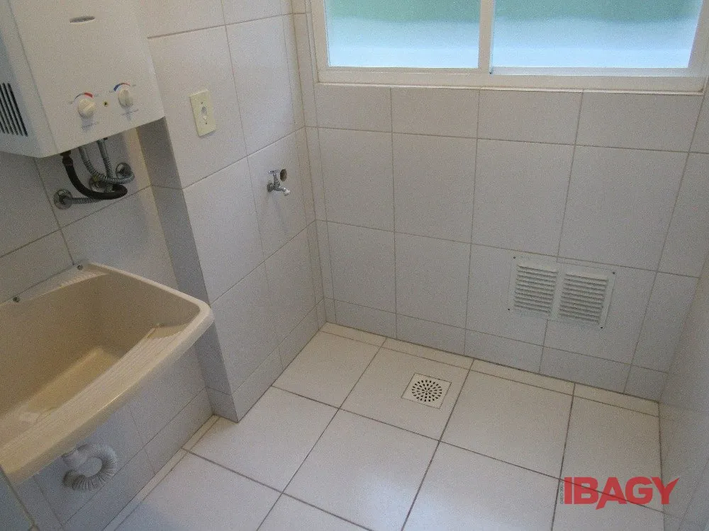 Washing machine in a 2-bedroom apartment, 70 m² — photo 16
