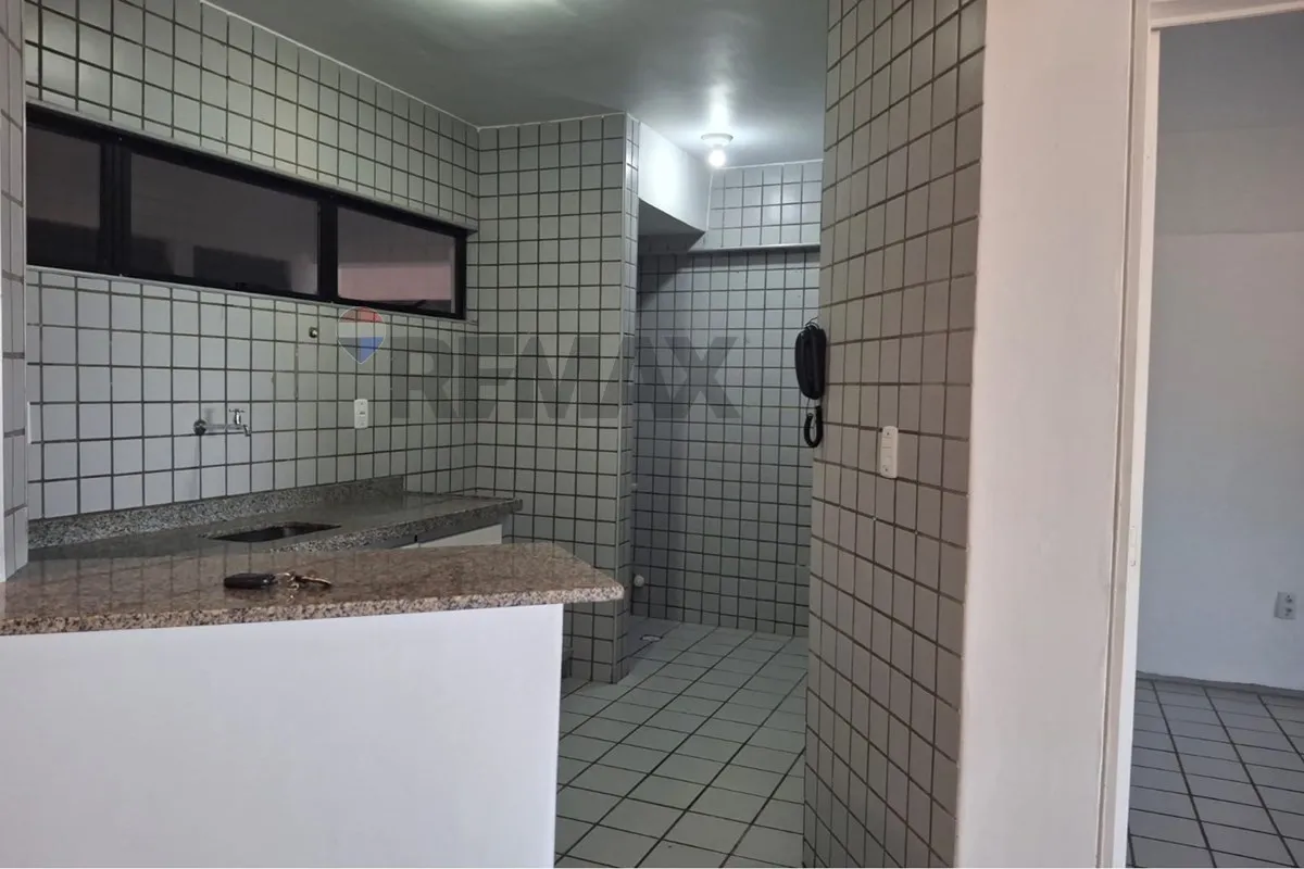 Unfurnished 55 m² apartment with 1 suite and balcony — photo 8
