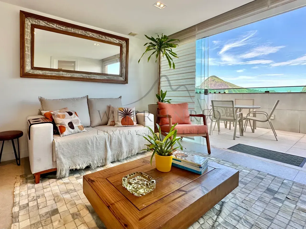 3-bedroom penthouse with 3 bathrooms — photo 4