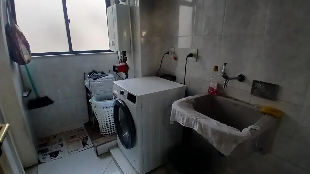 3-bedroom apartment with a bathtub in Rio de Janeiro — photo 17