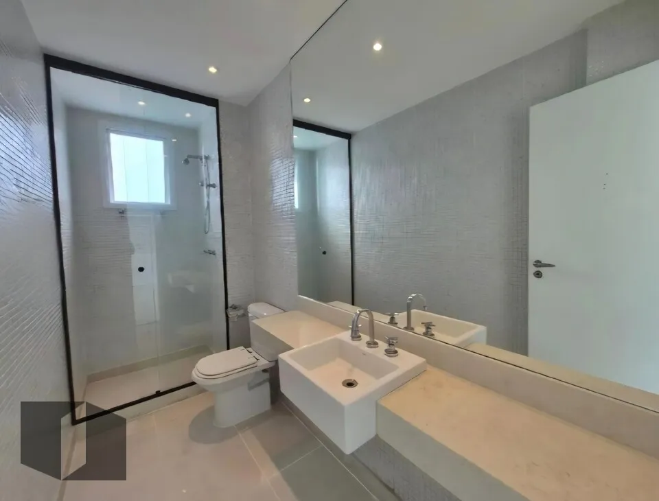 Penthouse with 5 bedrooms and balcony BBQ — photo 36