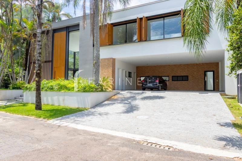 House with 5 bedrooms and open-plan kitchen — photo 4