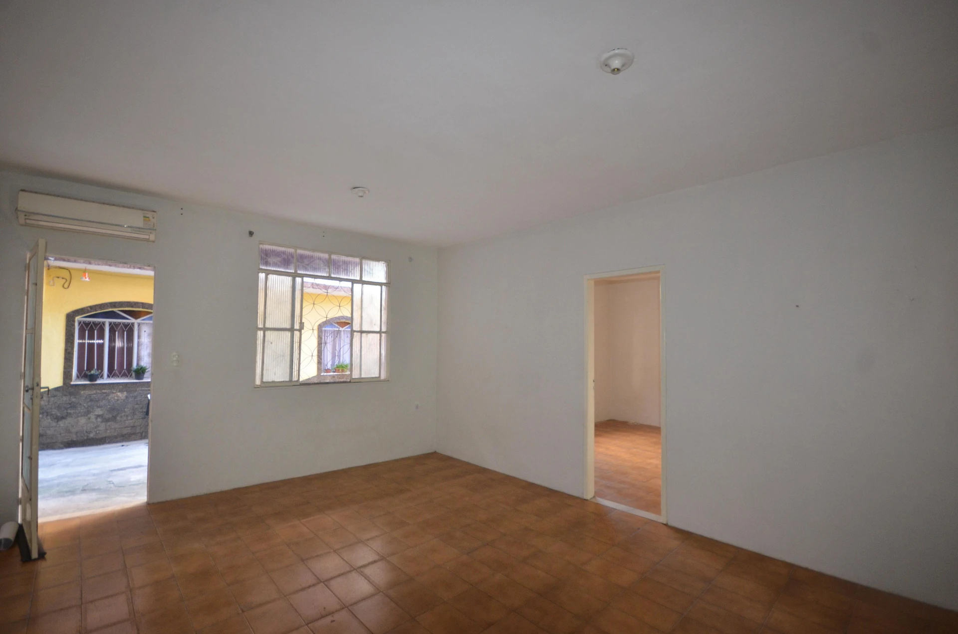 Casa sem mobília com 2 quartos e ar-condicionado — photo 9
