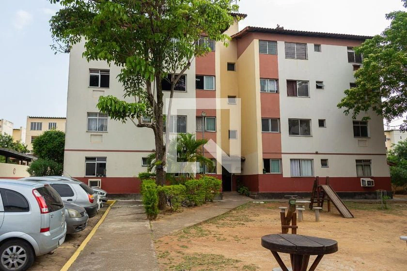 Apartamento de 2 quartos com piso de cerâmica e vaga — photo 28