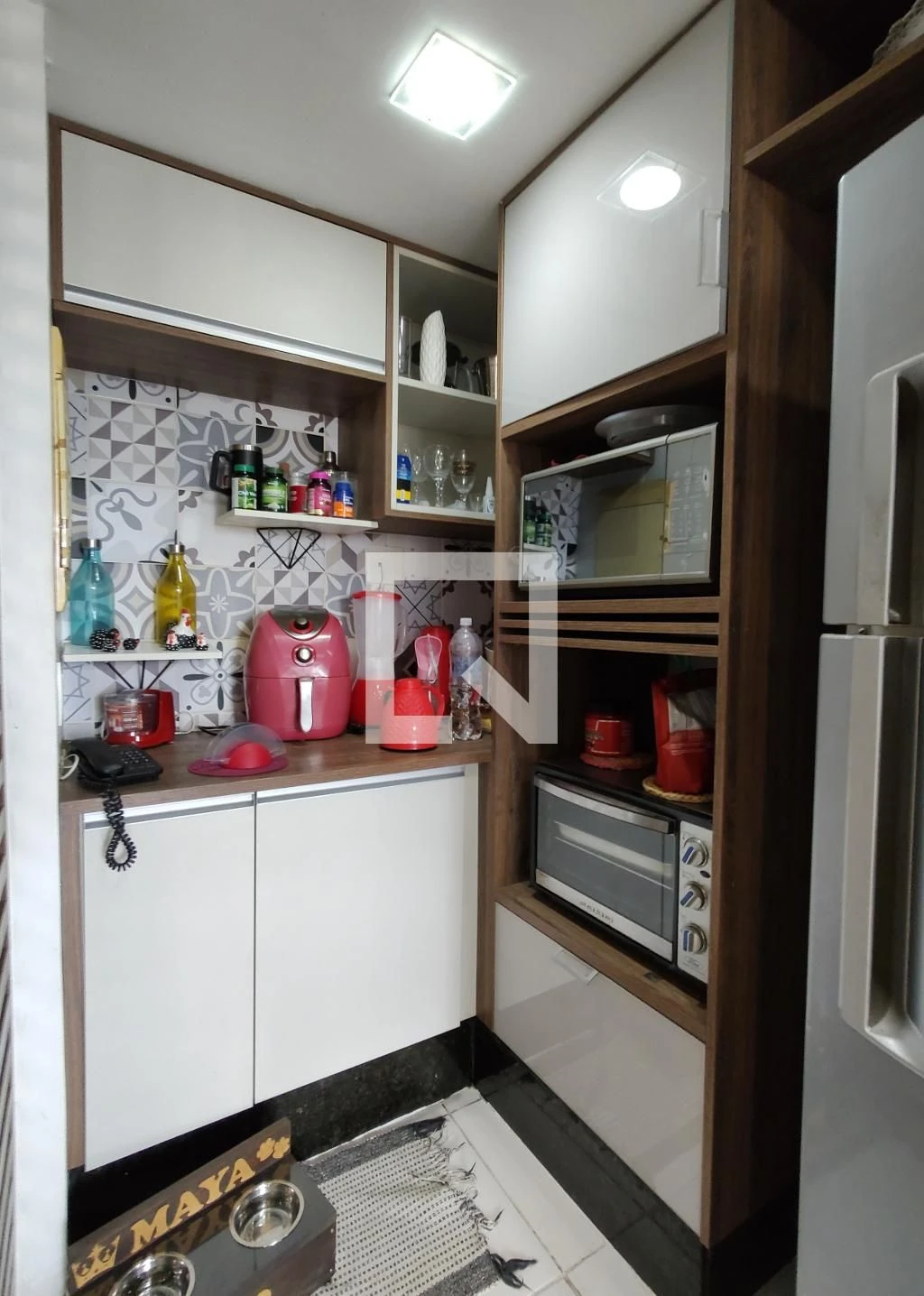 Glass-enclosed balcony in a 3-bedroom apartment, 155 m² — photo 27