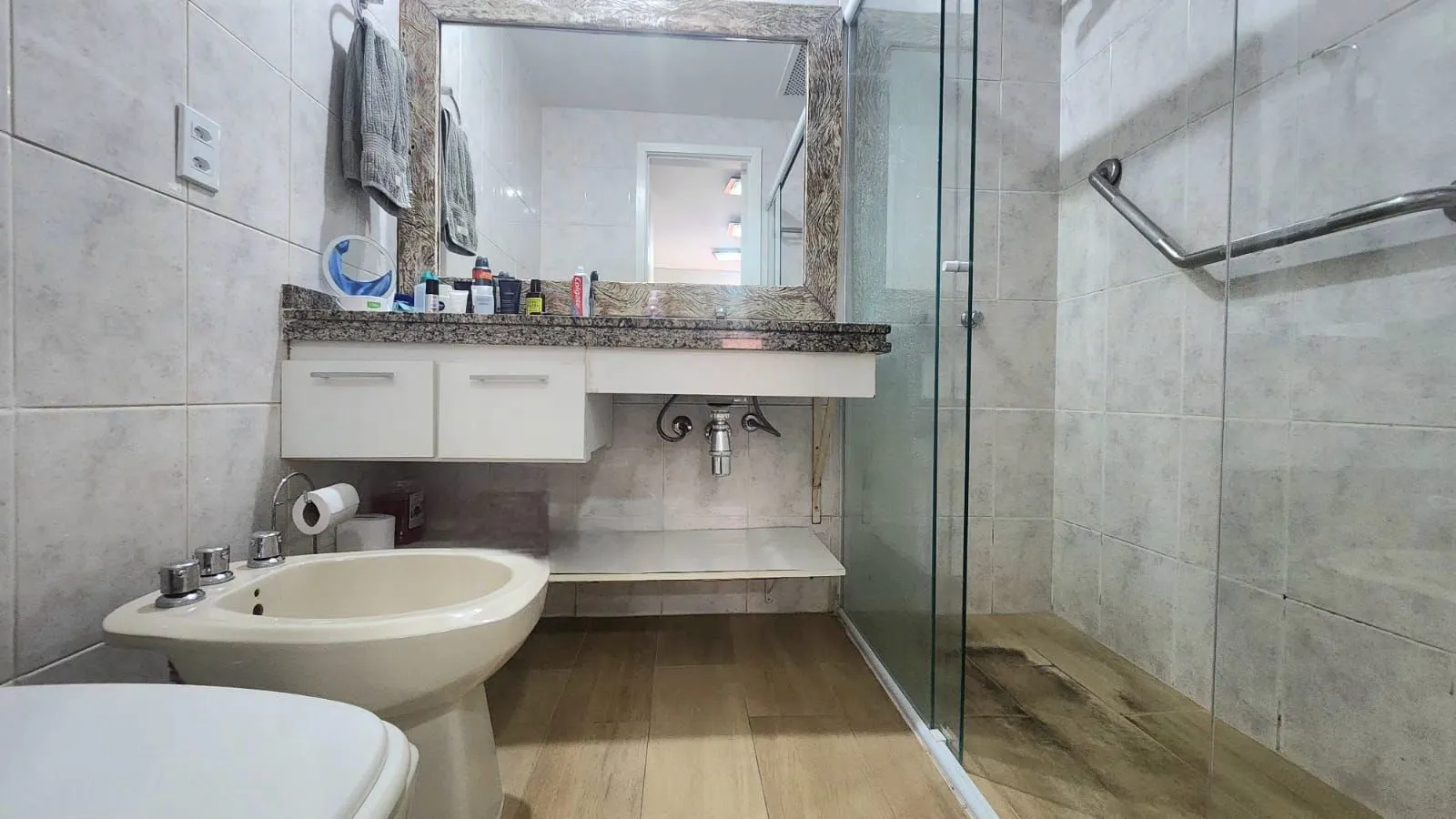 Apartment on the 1st floor with floor-to-ceiling windows — photo 31