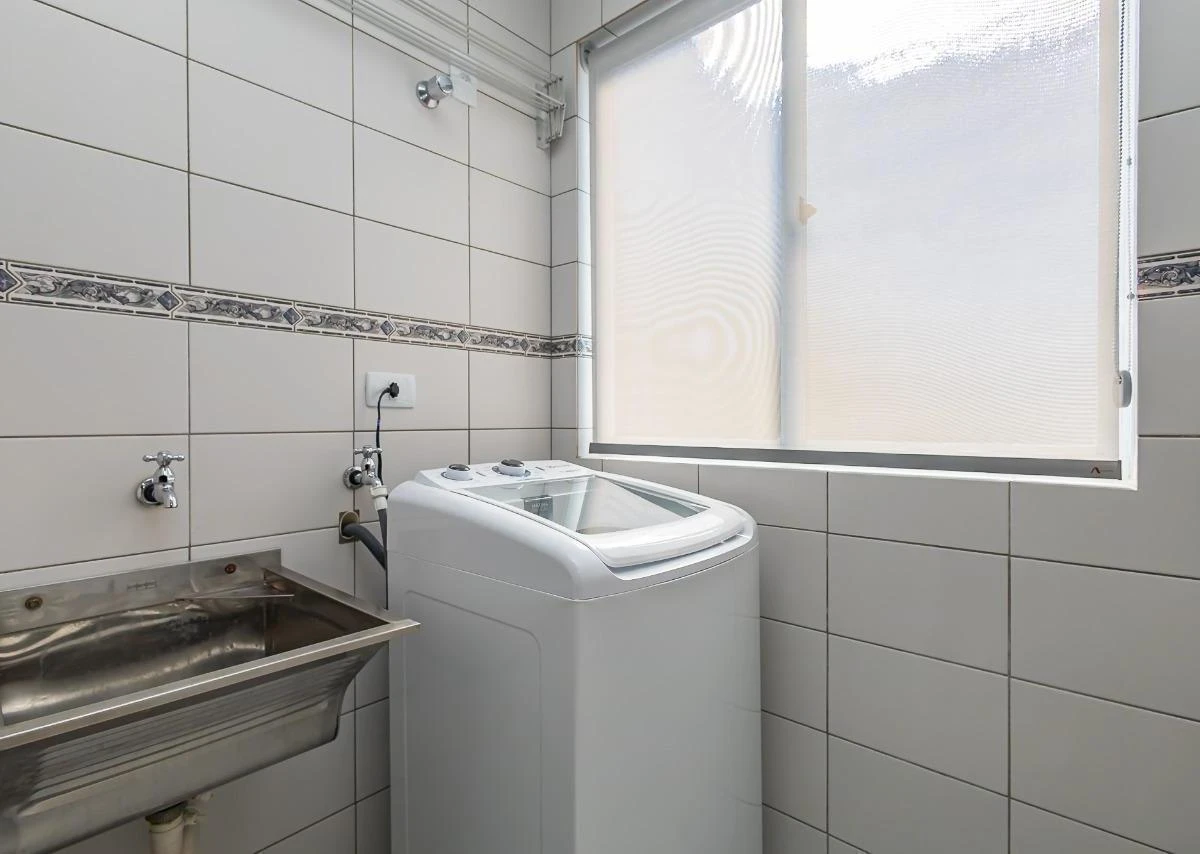 Furnished apartment, 33 m², with a washing machine — photo 4