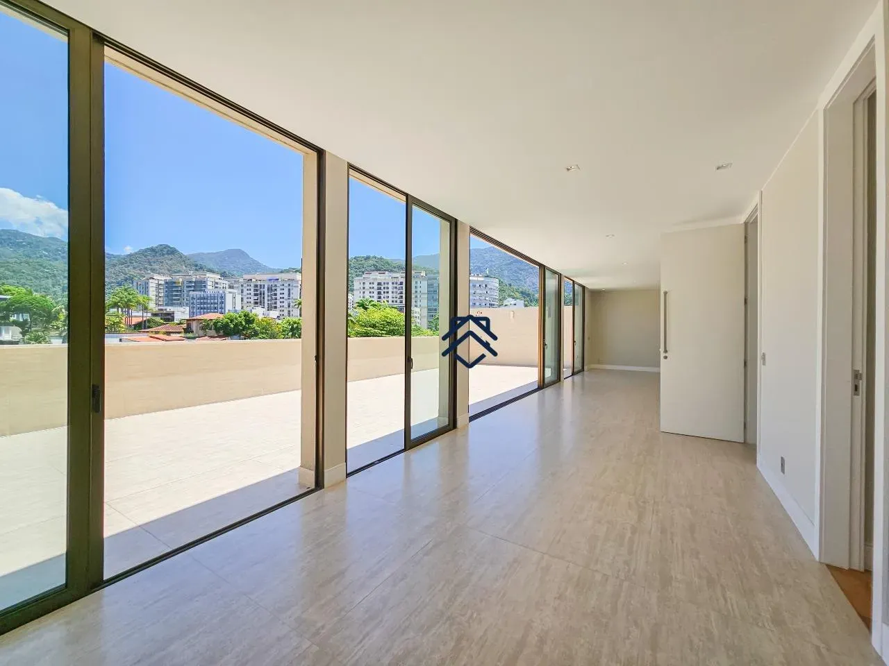 Cobertura linear com 4 suítes e 460 m² com 2 vagas — photo 11