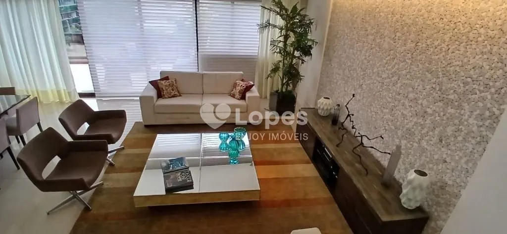 390 m² apartment with a private BBQ area — photo 13