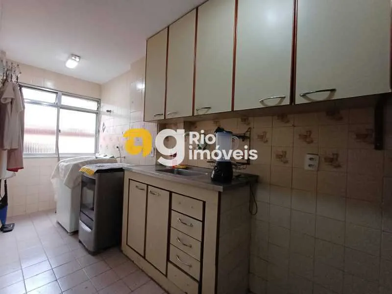 2-bedroom apartment with a home office in Rio de Janeiro — photo 9