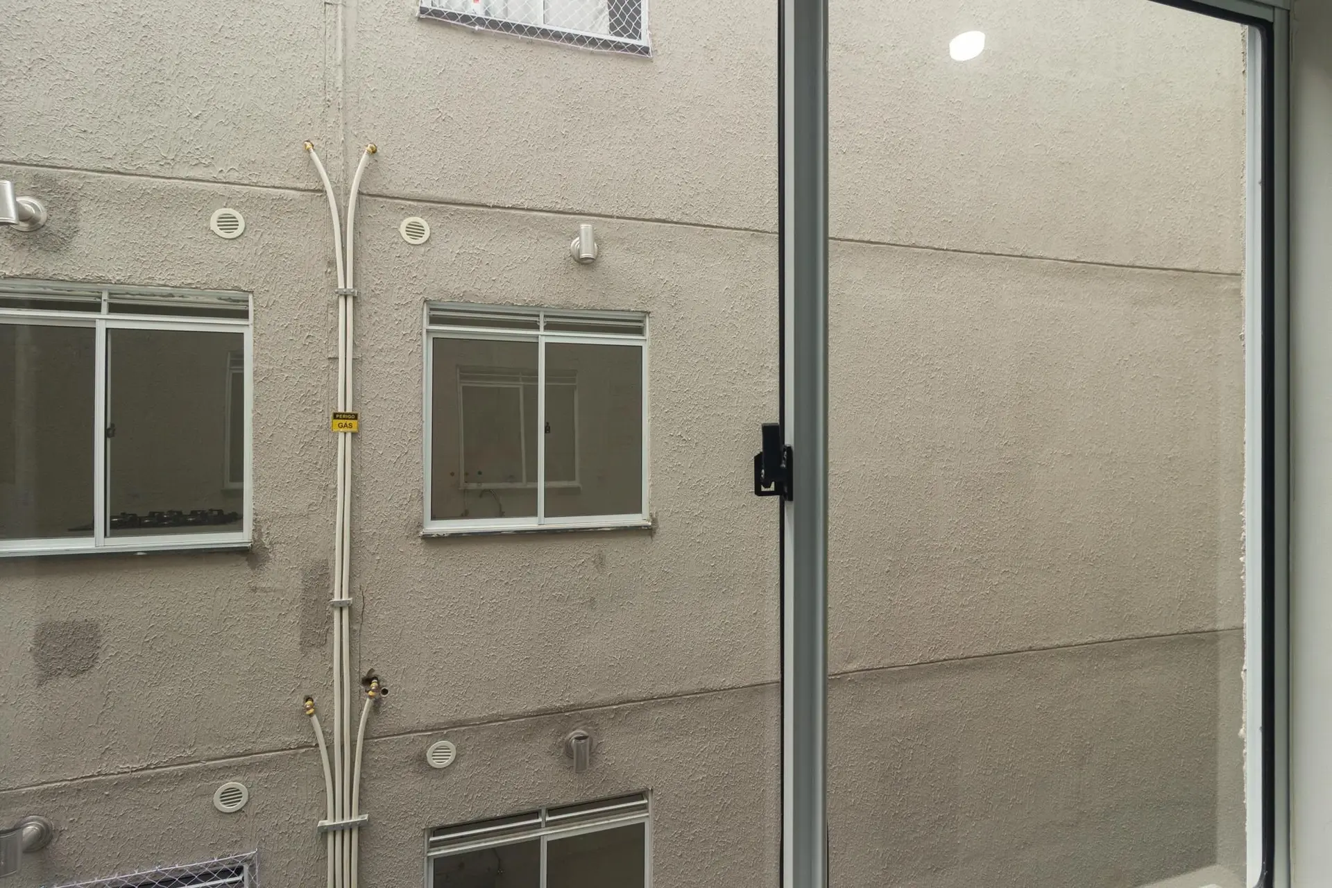 Apartamento mobiliado com 2 quartos e varanda — photo 22