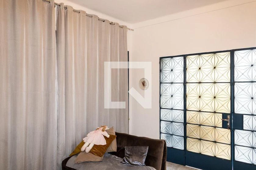 Casa para alugar com 3 quartos e 2 suítes, 150 m² — photo 14