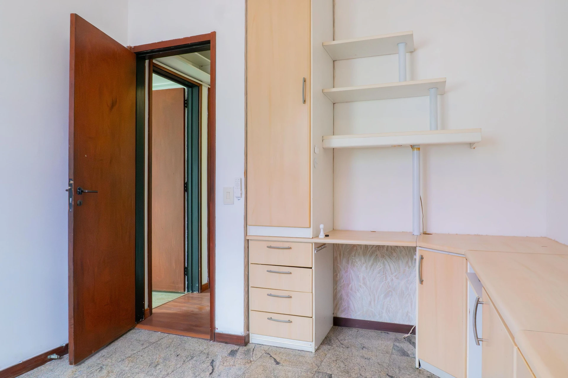 4-bedroom apartment with a mountain view in Rio de Janeiro — photo 9