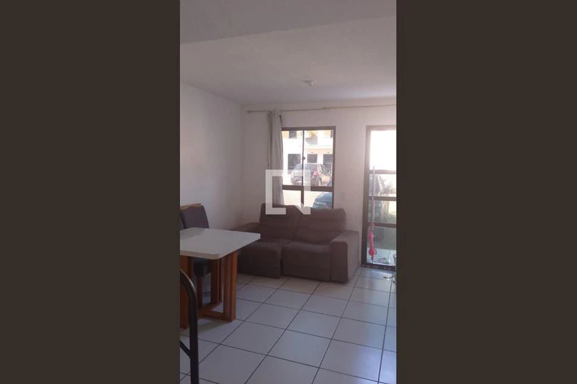 2-bedroom house with a washing machine