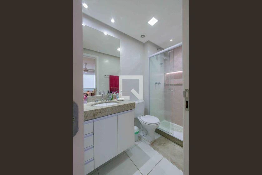 Furnished 3-bedroom apartment with 264 m² — photo 39