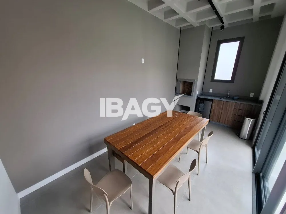 59 m² furnished studio with a ready workspace desk — photo 15