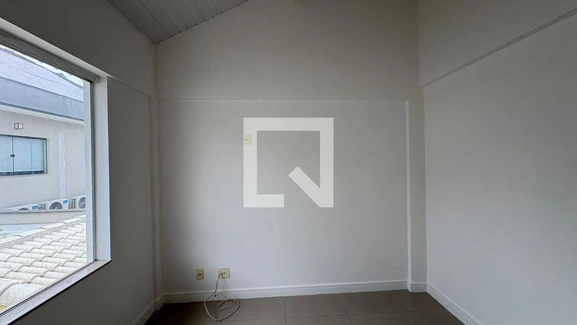 4-bedroom house with a washing machine — photo 23