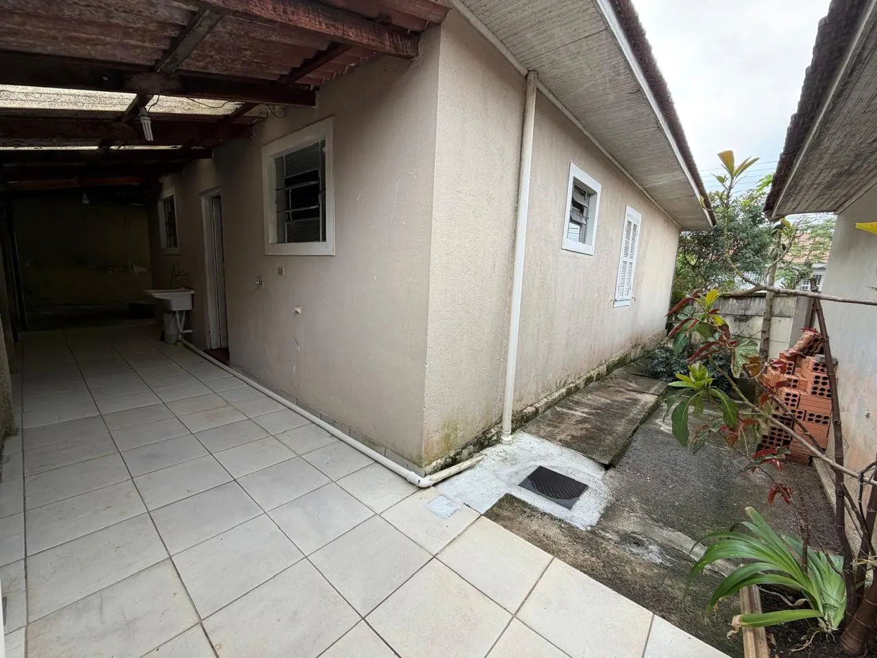 2-bedroom house with wood or laminate floors — photo 16