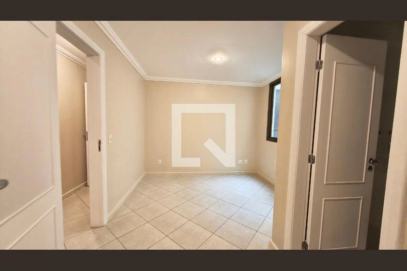 Apartamento com 3 suítes, varanda e 193 m² — photo 38