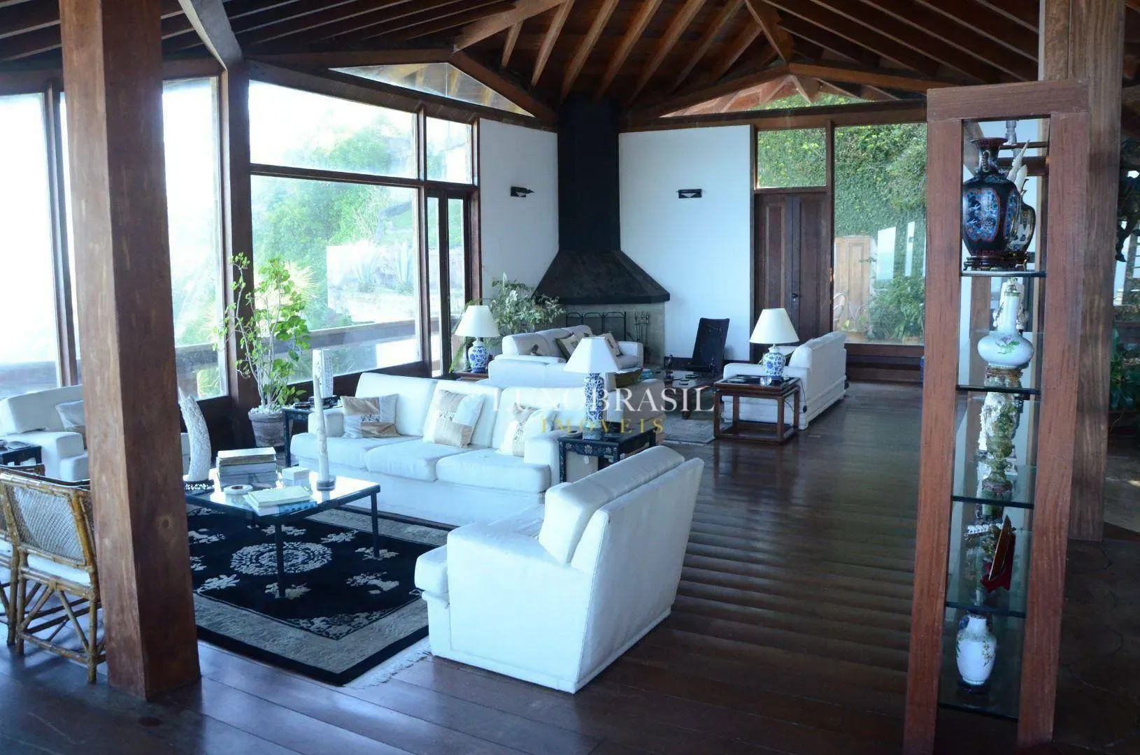 800 m² house with 5 bedrooms and 5 bathrooms — photo 5
