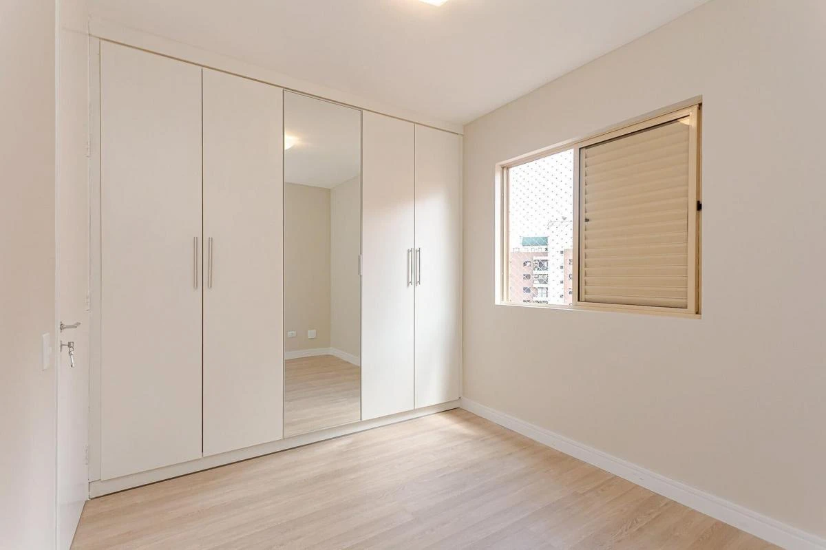 113 m² apartment with 2 bedrooms and enclosed balcony — photo 3
