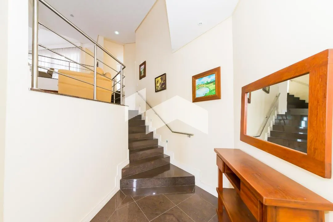 431 m² house with 4 en-suite bedrooms and 6 parking — photo 36