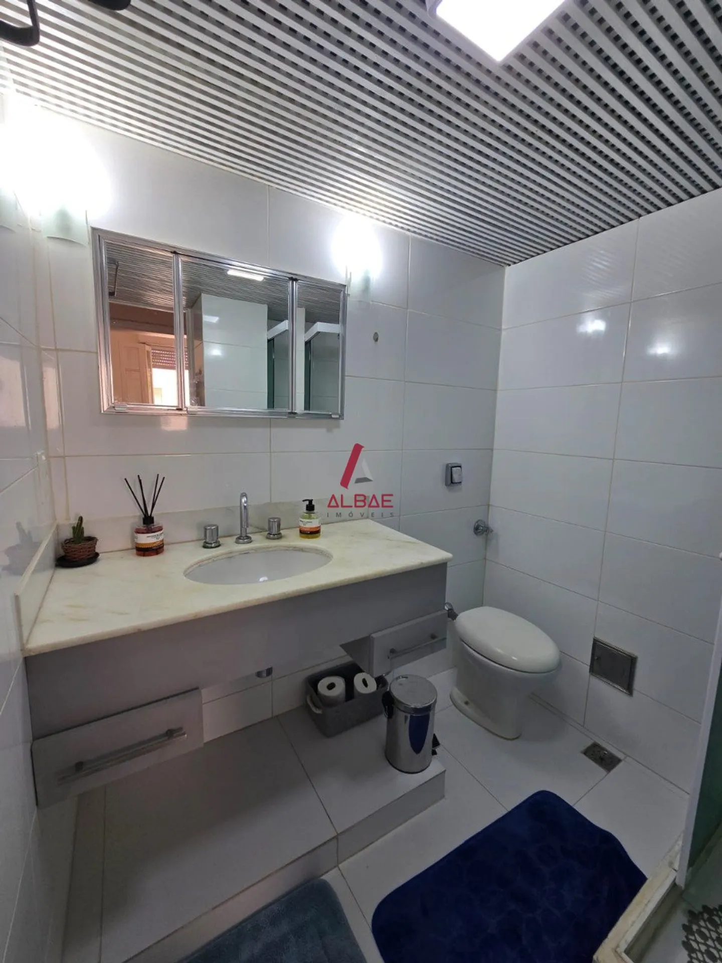 2-bedroom apartment with balcony and a full set of 3 baths — photo 26