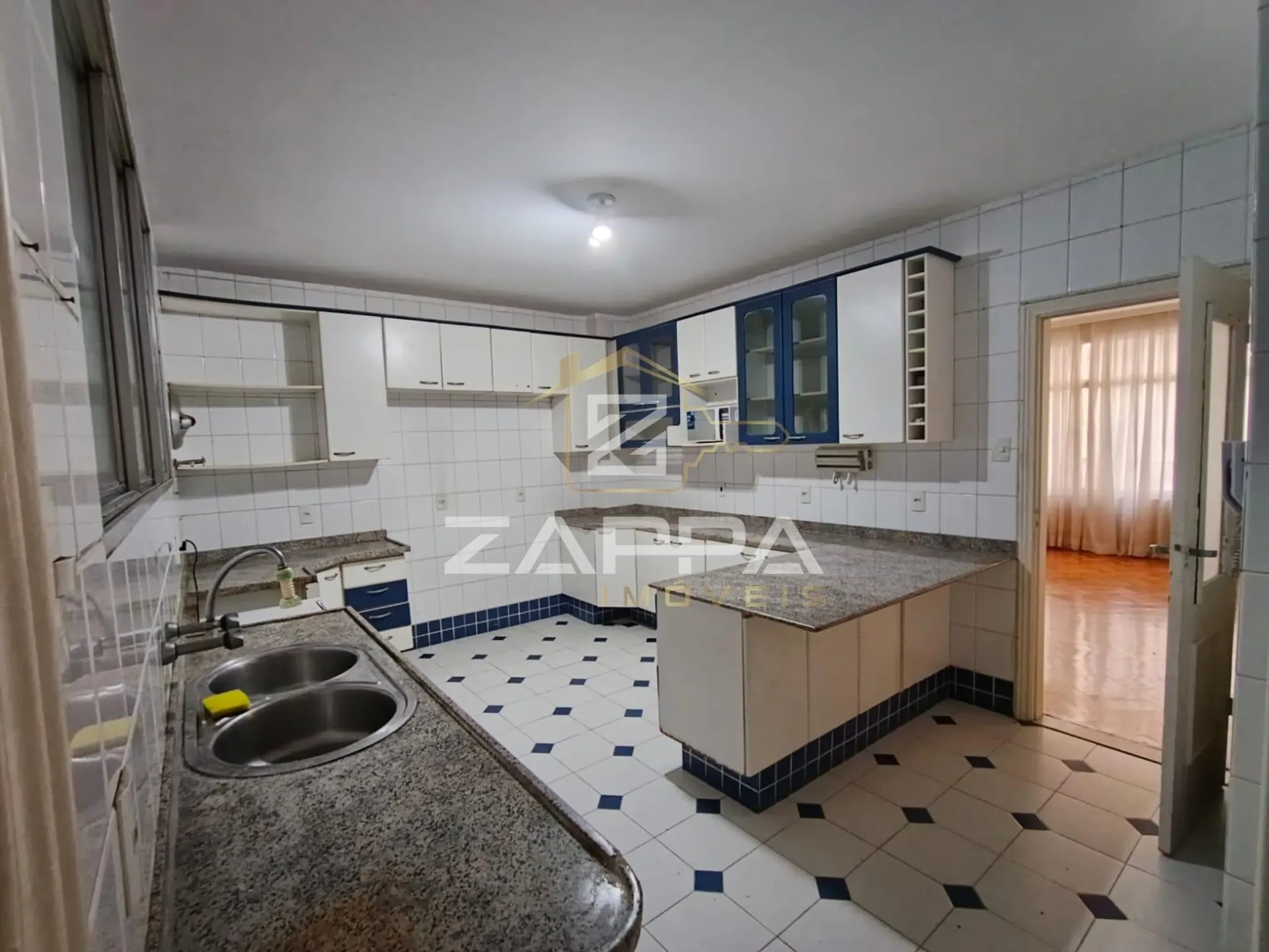3-bedroom apartment with a bathtub in Rio de Janeiro — photo 4