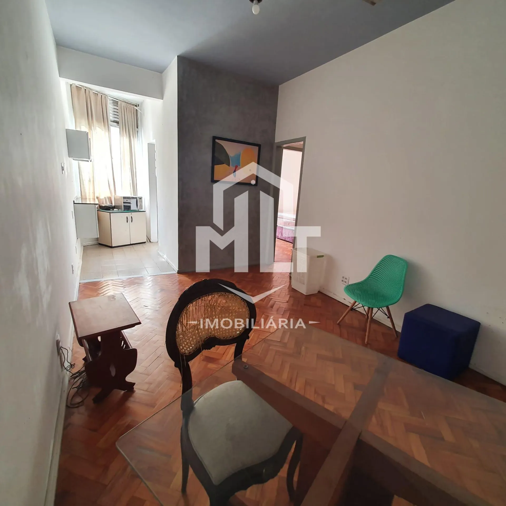 Apartment, 53 m², with wood or laminate floors — photo 8
