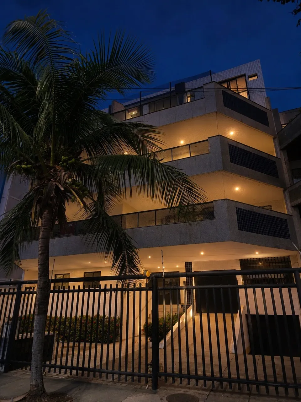 Duplex penthouse with 4 bedrooms, 5 baths and 200 m² — photo 10