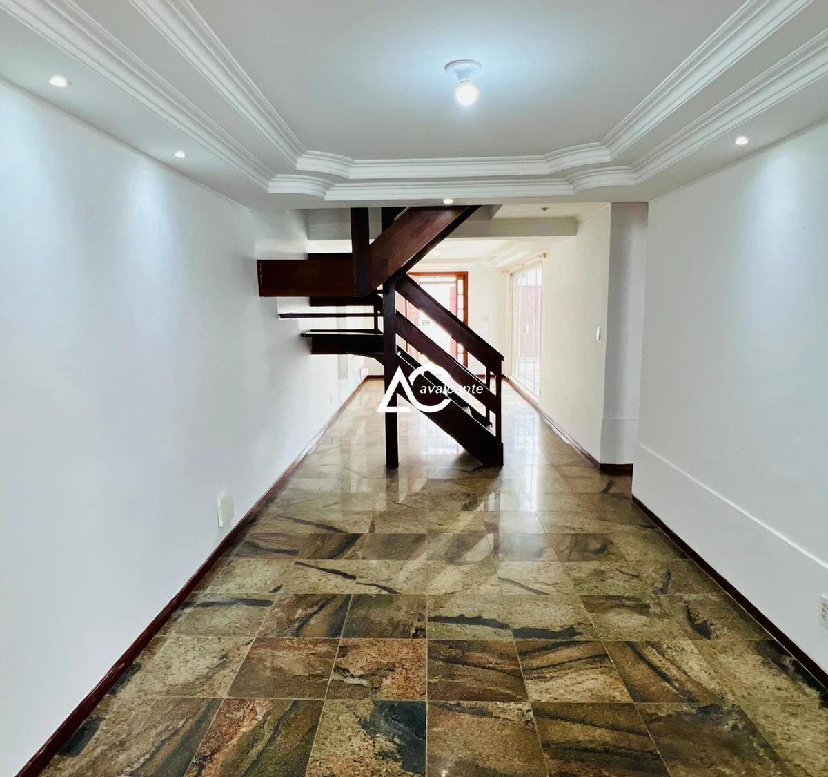 Дом 200 м² с отдельной кухней и 3 парковками — photo 19