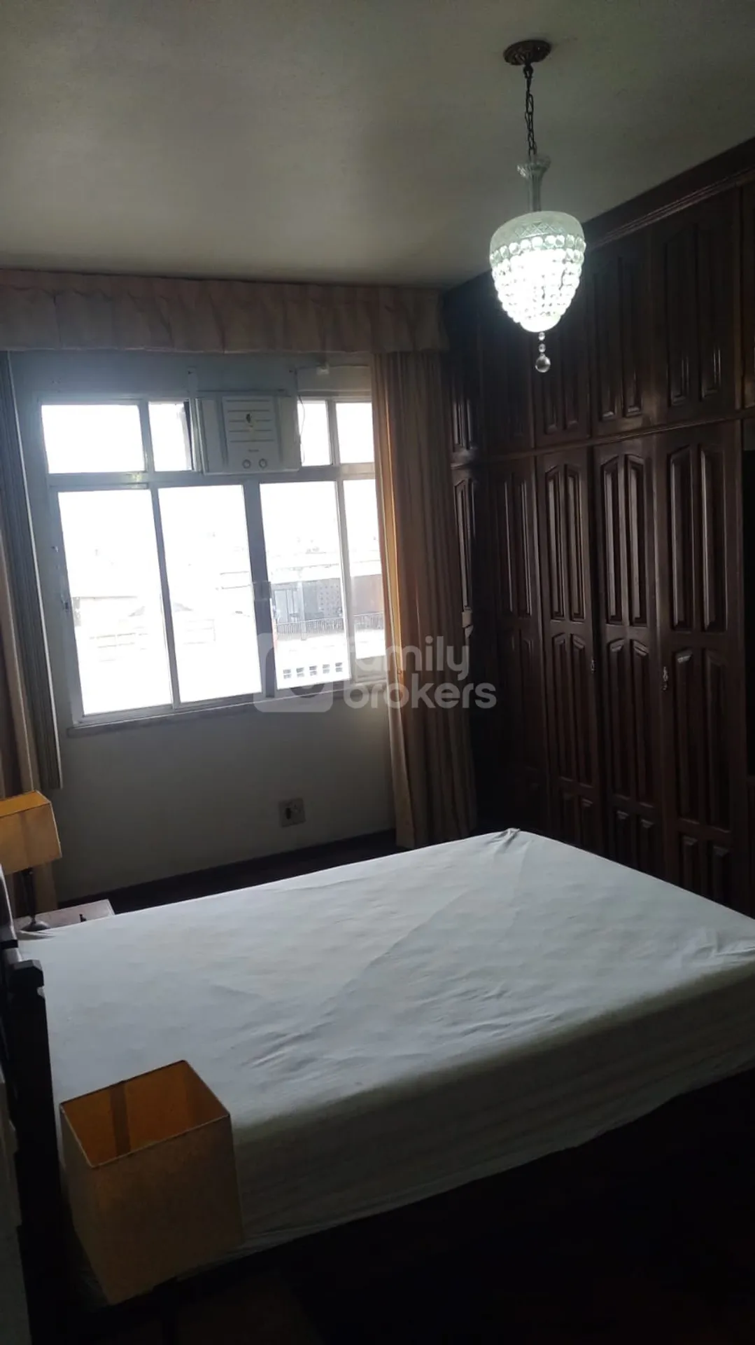 Furnished 3-bedroom apartment with 140 m² — photo 23