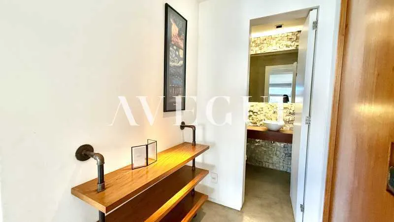 Furnished 4-bedroom apartment with 140 m² — photo 26