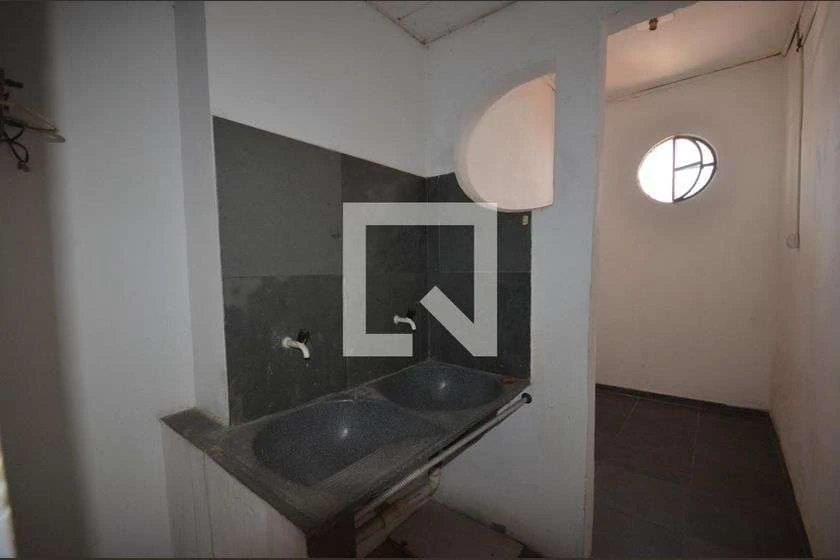1-bedroom apartment with an electric shower — photo 27