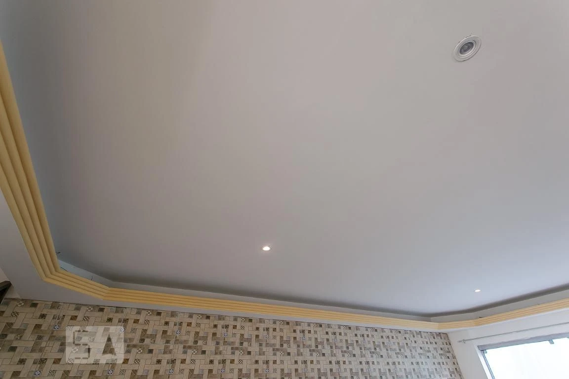 4-bedroom house with a bathtub — photo 12