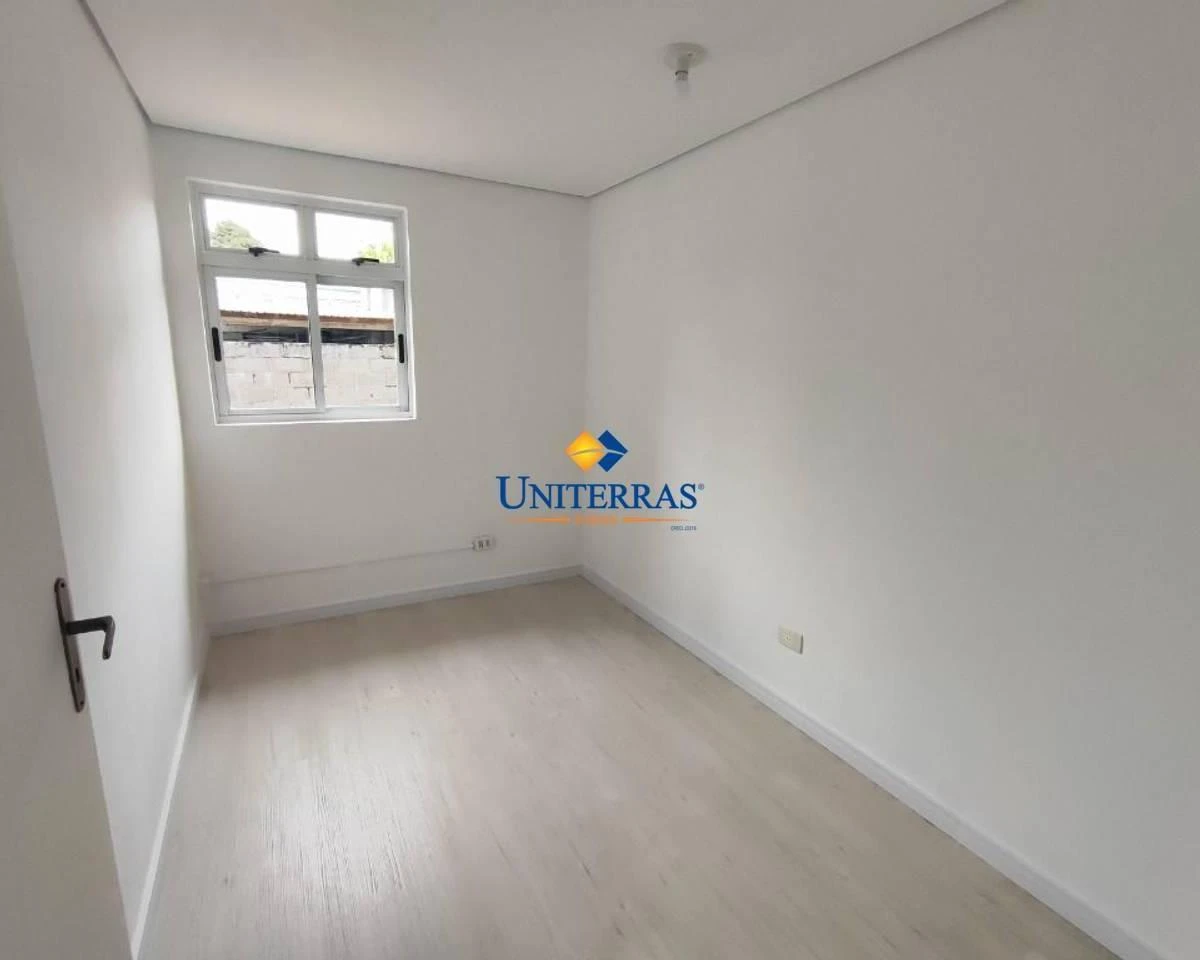 3-bedroom apartment, 1 with its own bathroom, 96 m² — photo 3