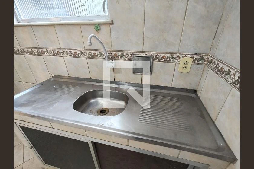 80 m² rental apartment with 2 bedrooms and enclosed kitchen — photo 22