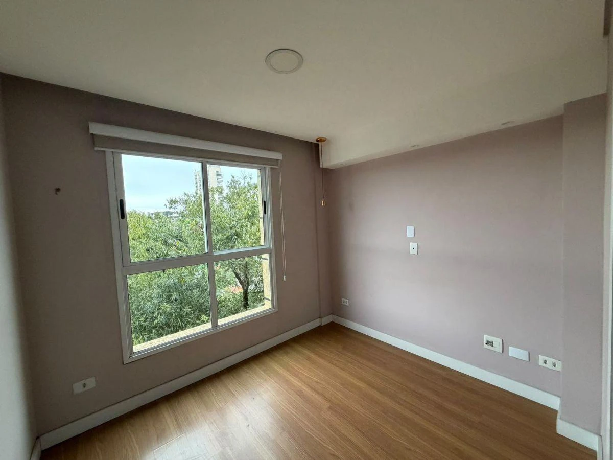 Home office in a 3-bedroom apartment, 68 m² — photo 3