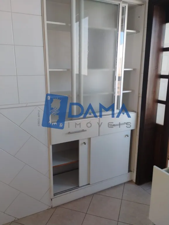 Apartamento com 3 quartos e cozinha fechada de 109 m² — photo 63