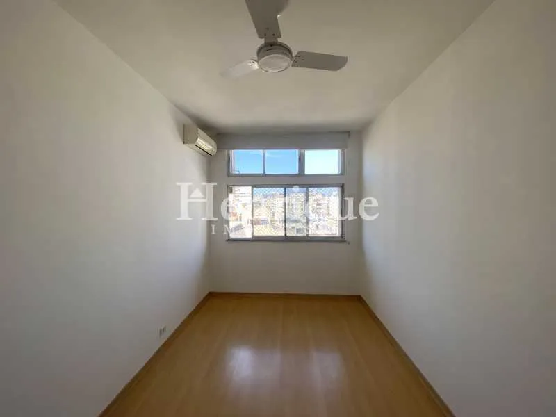 Washing machine in a 3-bedroom apartment, 110 m² — photo 13