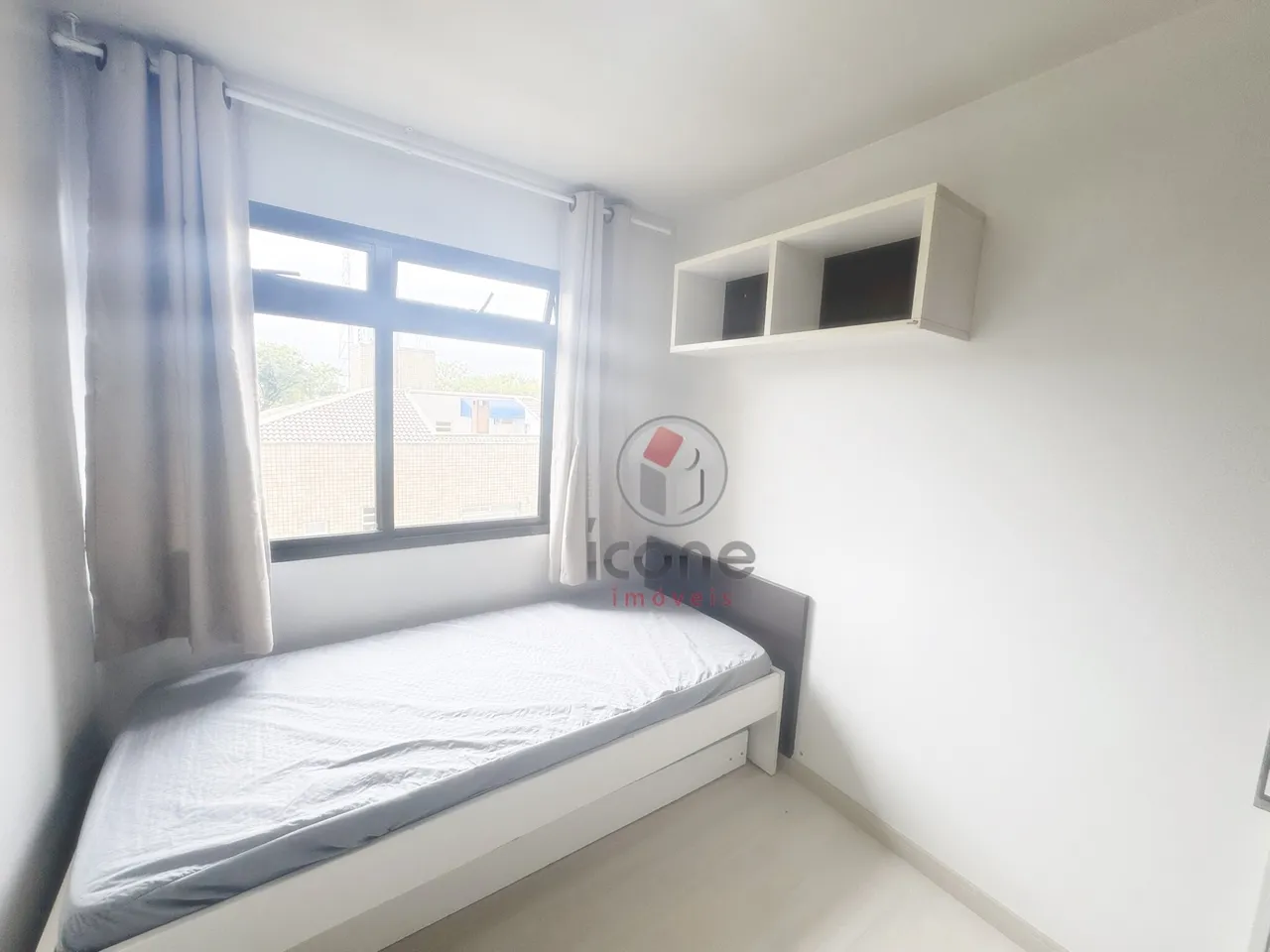 Home office in a 2-bedroom apartment, 52 m² — photo 6